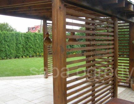 Nowoczesna pergola, ażurowe wstawki